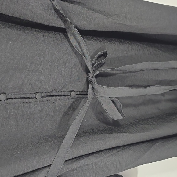 {H&M} Black Balloon Sleeve Button-Down Tie-Belt Maxi Dress - Size Large - Picture 9 of 15